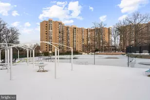 5901 Mt Eagle Dr, Alexandria, VA 22303 - Photo 51