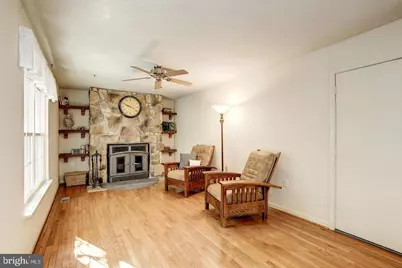 1404 Bayshire Lane, Herndon, VA 20170 - Photo 3