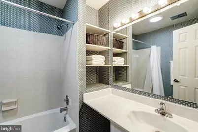 1404 Bayshire Lane, Herndon, VA 20170 - Photo 19