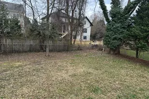 [Address not provided], Oakton, VA 22124 - Photo 9