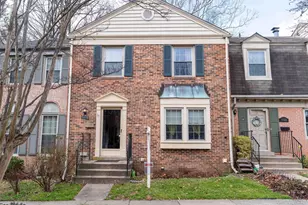 10323 Hampshire Green Ave, Fairfax, VA 22032 - Photo 1