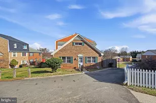 9827 Hagel Cir, Lorton, VA 22079 - Photo 1