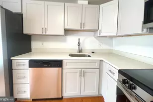 7353 Crestleigh Cir, Alexandria, VA 22315 - Photo 3