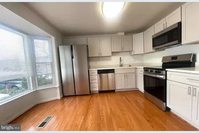 7353 Crestleigh Circle, Alexandria, VA 22315 - Photo 5