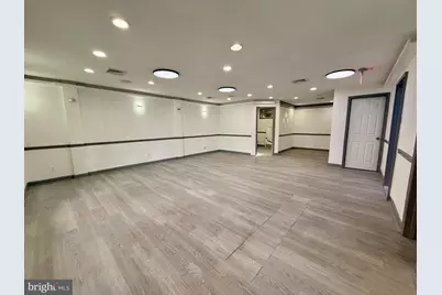 10130 Colvin Run #B, Great Falls, VA 22066 - Photo 3