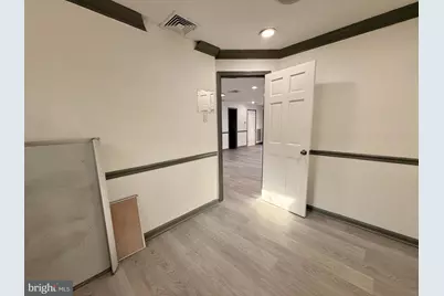 10130 Colvin Run #B, Great Falls, VA 22066 - Photo 9