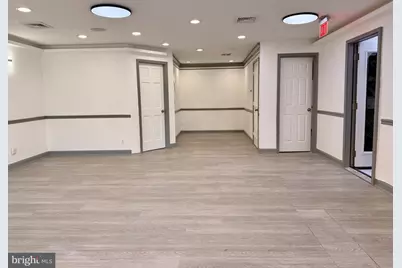 10130 Colvin Run #B, Great Falls, VA 22066 - Photo 5