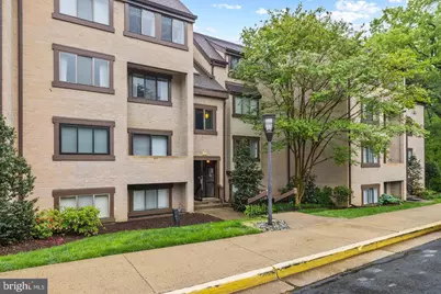 1673 Parkcrest Circle #4D/201, Reston, VA 20190 - Photo 1