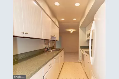 10195 Ashbrooke Court #111, Oakton, VA 22124 - Photo 9