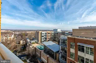 8220 Crestwood Heights Dr, McLean, VA 22102 - Photo 19