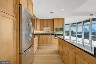 8220 Crestwood Heights Dr, McLean, VA 22102 - Photo 11