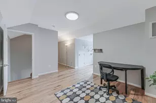 6050 Heatherwood Dr, Alexandria, VA 22310 - Photo 55