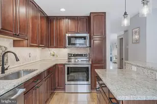 6050 Heatherwood Dr, Alexandria, VA 22310 - Photo 31