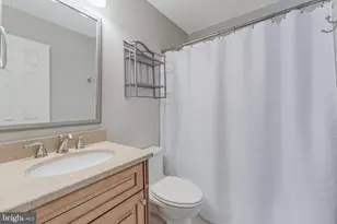 6050 Heatherwood Dr, Alexandria, VA 22310 - Photo 45