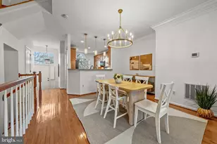 12027 Edgemere Cir, Reston, VA 20190 - Photo 17