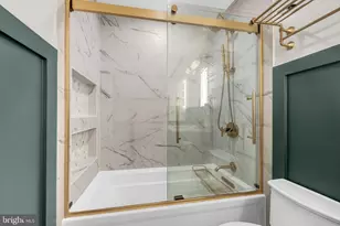 12027 Edgemere Cir, Reston, VA 20190 - Photo 45