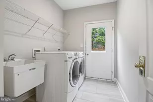 3221 Spring Rain Ct, Herndon, VA 20171 - Photo 25