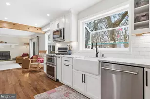 14939 Jaslow St, Centreville, VA 20120 - Photo 19