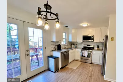 3006 Heritage Springs Court, Alexandria, VA 22306 - Photo 9