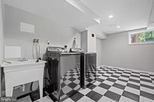 7403 Carmine St, Annandale, VA 22003 - Photo 35