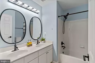 13258 Maple Creek Ln, Centreville, VA 20120 - Photo 25