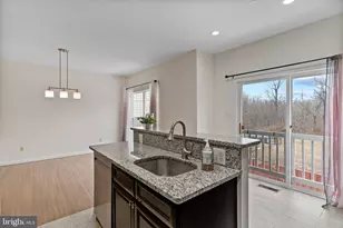 13258 Maple Creek Ln, Centreville, VA 20120 - Photo 13