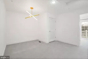 8072 Criaza Branch Ct, Vienna, VA 22182 - Photo 15