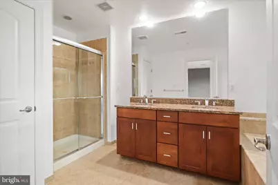 8072 Criaza Branch Court, Vienna, VA 22182 - Photo 9