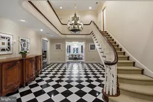 9324 Georgetown Pike, Great Falls, VA 22066 - Photo 17