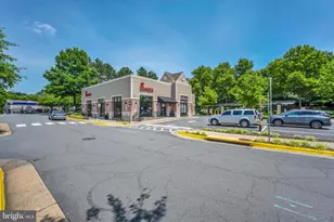 1516 North Point Dr, Reston, VA 20194 - Photo 31