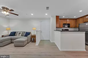 1516 North Point Dr, Reston, VA 20194 - Photo 5