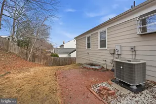 8118 Viola St, Springfield, VA 22152 - Photo 25