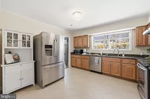 8118 Viola St, Springfield, VA 22152 - Photo 5