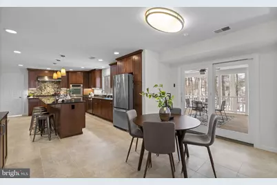 12017 Sugarland Valley Drive, Herndon, VA 20170 - Photo 13