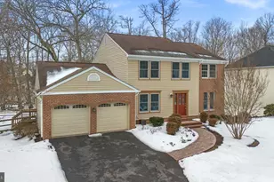 12017 Sugarland Valley Dr, Herndon, VA 20170 - Photo 3