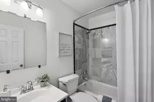 12017 Sugarland Valley Dr, Herndon, VA 20170 - Photo 37