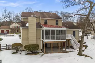 12017 Sugarland Valley Dr, Herndon, VA 20170 - Photo 55