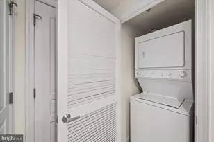 2451 Midtown Ave, Alexandria, VA 22303 - Photo 17