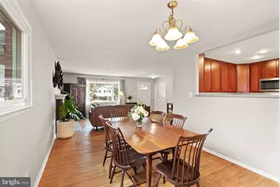 8108 Carrick Lane, Springfield, VA 22151 - Photo 11