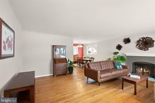 8108 Carrick Ln, Springfield, VA 22151 - Photo 5