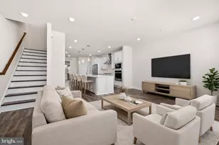 13039 Hattontown Square, Herndon, VA 20171 - Photo 21