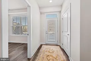 13039 Hattontown Square, Herndon, VA 20171 - Photo 5