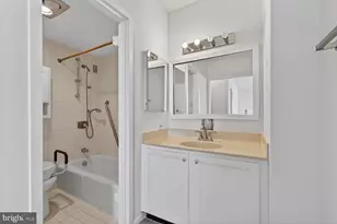 3701 S George Mason Dr, Falls Church, VA 22041 - Photo 15