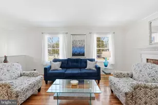 2007 Cool Spring Dr, Alexandria, VA 22308 - Photo 3