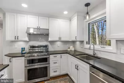 6522 Oakwood Drive, Falls Church, VA 22041 - Photo 3