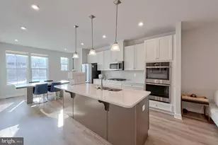 4456 Sulford Ter, Chantilly, VA 20151 - Photo 15