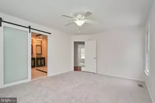 13715 Eastcliff Cir, Centreville, VA 20120 - Photo 13