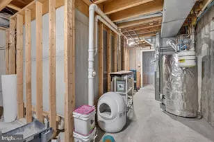 518 Brentwood Ct, Vienna, VA 22180 - Photo 43