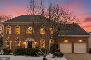 518 Brentwood Ct, Vienna, VA 22180 - Photo 1