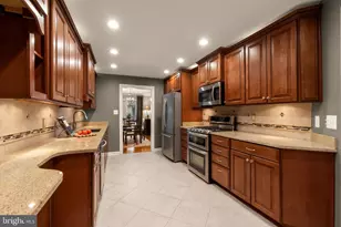 5203 Cottingham Pl, Alexandria, VA 22304 - Photo 7